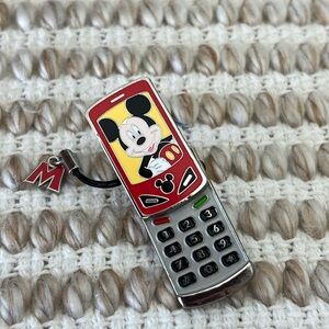 DISNEY PINS MICKEY MOUSE SLIDER CELL PHONE WITH CHARM SERIES 2008